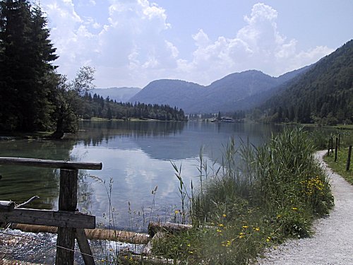 Il lago poco prima che sfoci nel torrente.